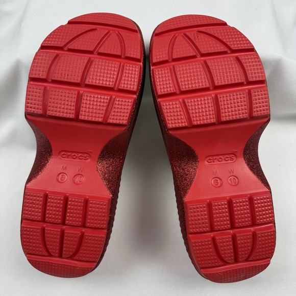 Crocs Hello Kitty Sanrio Stomp Unisex Platform Slide Sandal Women 10 Red Glitter - Picture 6 of 9
